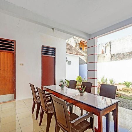 Hotel Oyo 90344 Wijayanti Banyuwangi  Zewnętrze zdjęcie