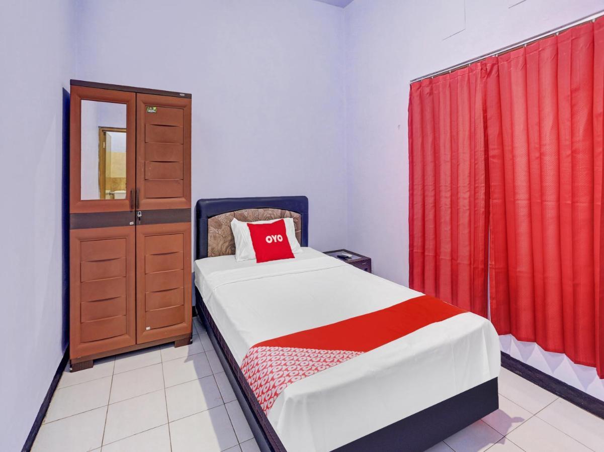 Hotel Oyo 90344 Wijayanti Banyuwangi  Zewnętrze zdjęcie