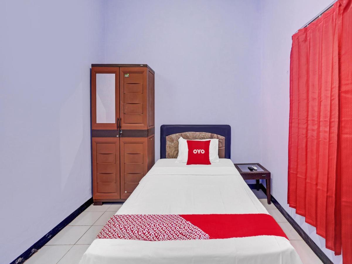 Hotel Oyo 90344 Wijayanti Banyuwangi  Zewnętrze zdjęcie