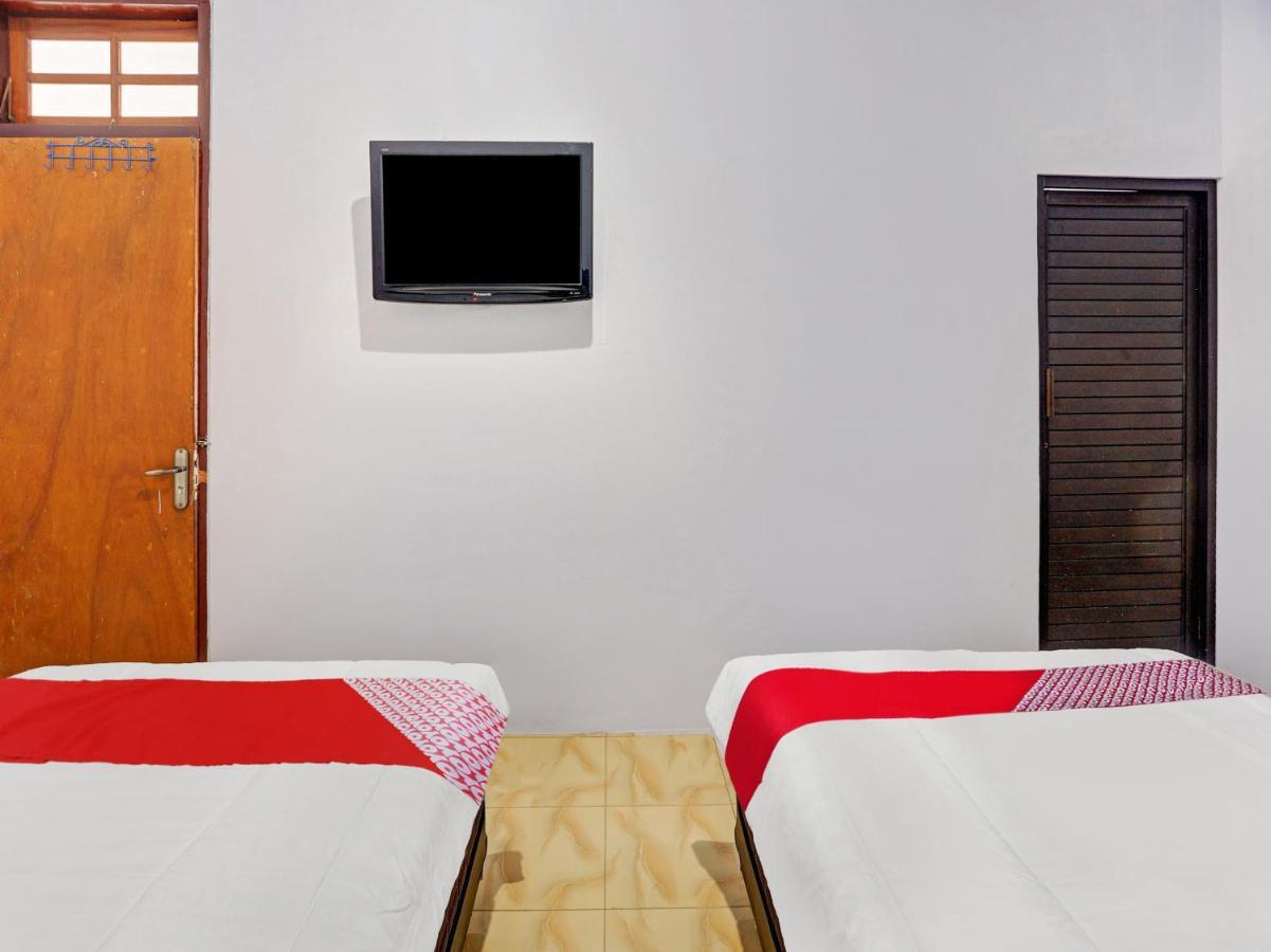 Hotel Oyo 90344 Wijayanti Banyuwangi  Zewnętrze zdjęcie