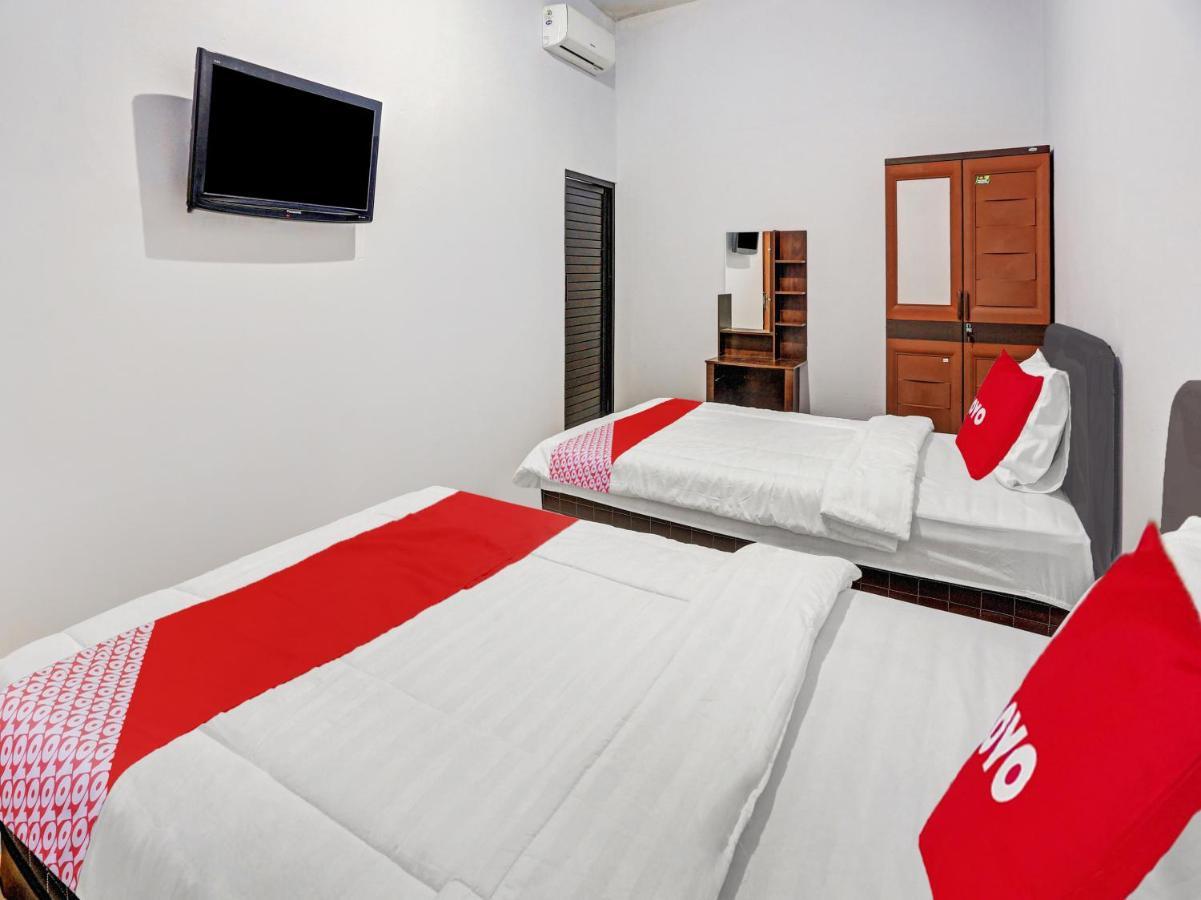 Hotel Oyo 90344 Wijayanti Banyuwangi  Zewnętrze zdjęcie
