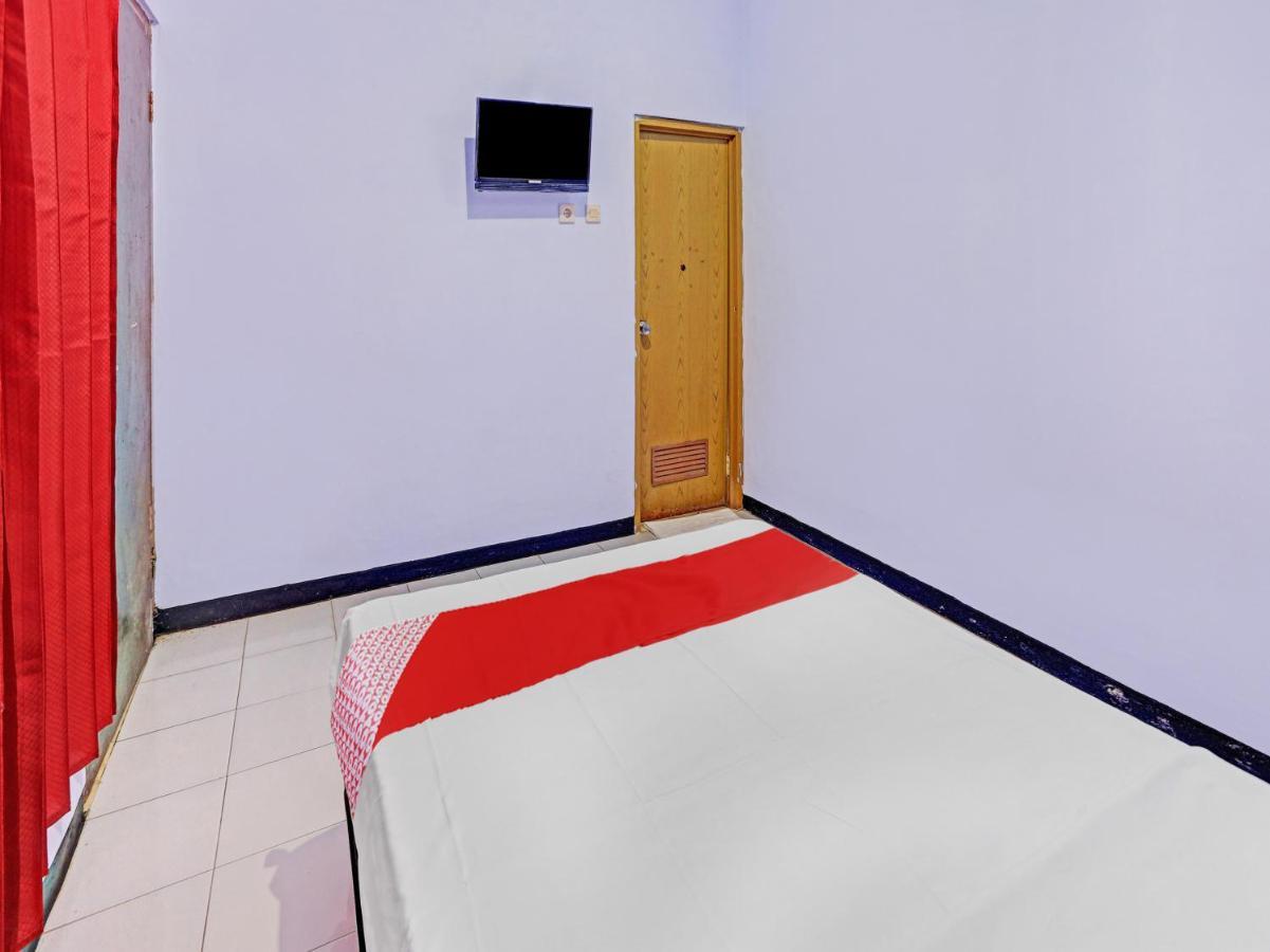 Hotel Oyo 90344 Wijayanti Banyuwangi  Zewnętrze zdjęcie